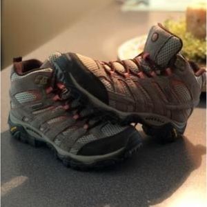 Alaskan Hiking Boots